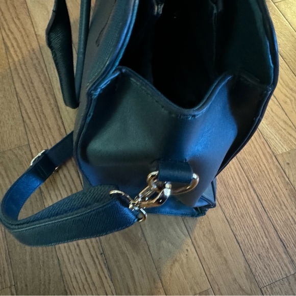 Work shoulder bag. Fits MacBook. - Picture 4 of 12
